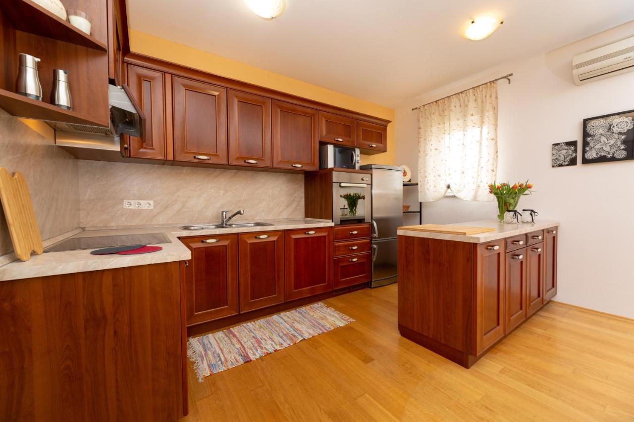 Golden Hope 4+1 Apartment Krk Krk Town Buitenkant foto
