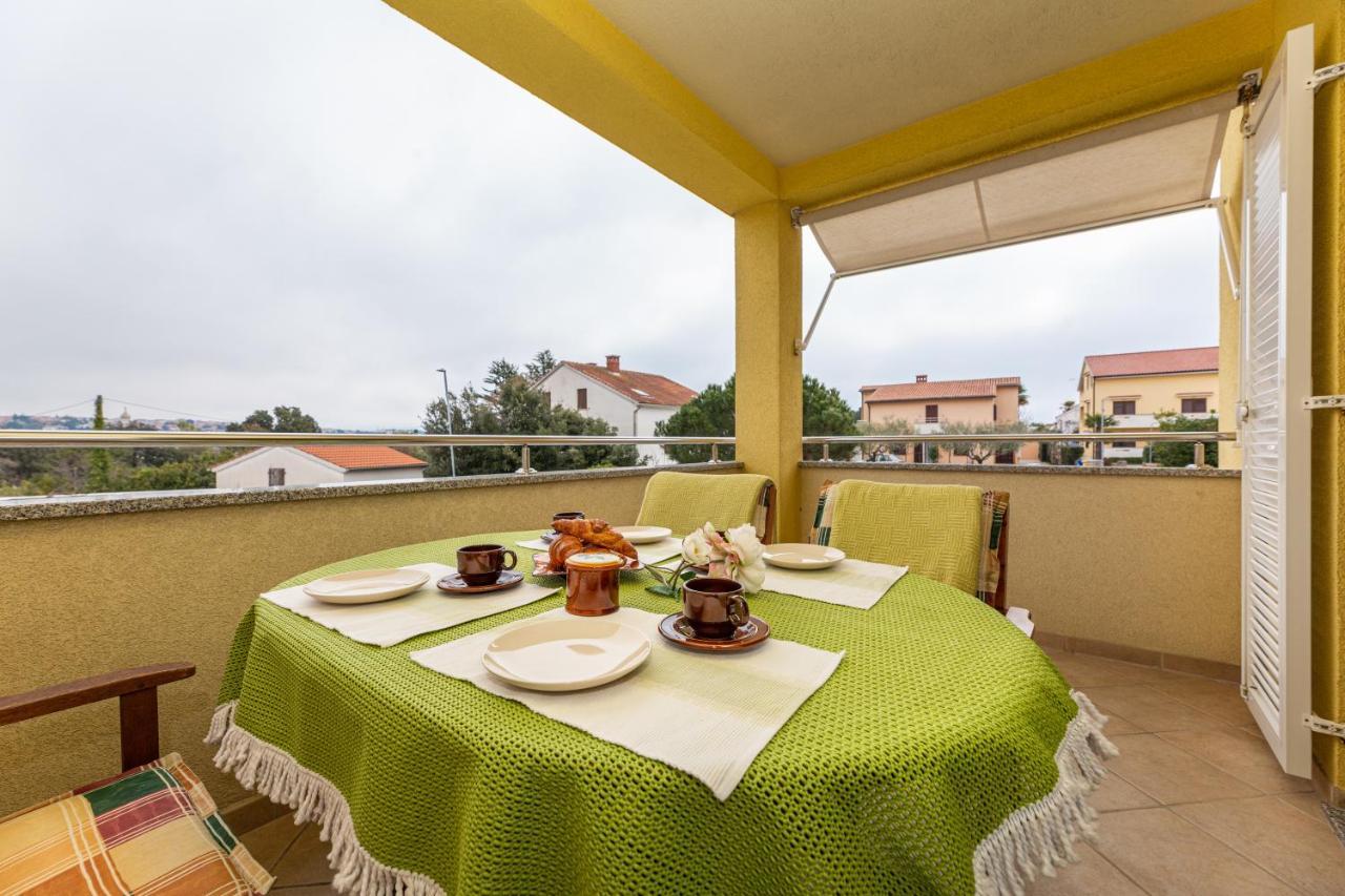 Golden Hope 4+1 Apartment Krk Krk Town Buitenkant foto
